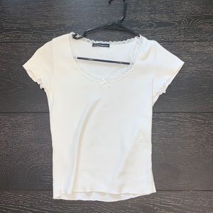 McKenna bow top